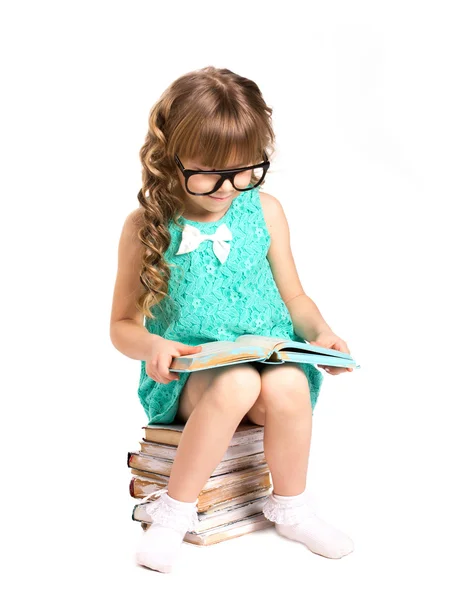 Little girl reading — Stock Photo, Image