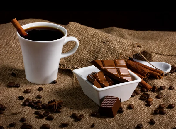 kahve, çikolata ve baharatlar