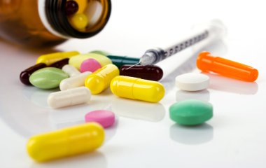 ilaç ve insülin şırınga 