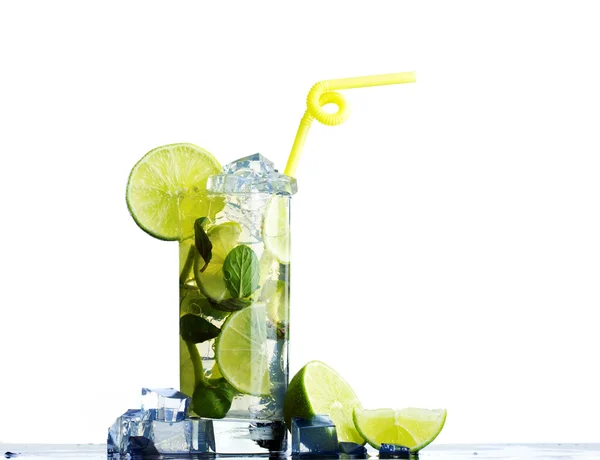 Osvěžující mojito — Stock fotografie