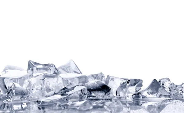Gelo sobre fundo branco — Fotografia de Stock