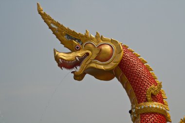 Naga heykeli