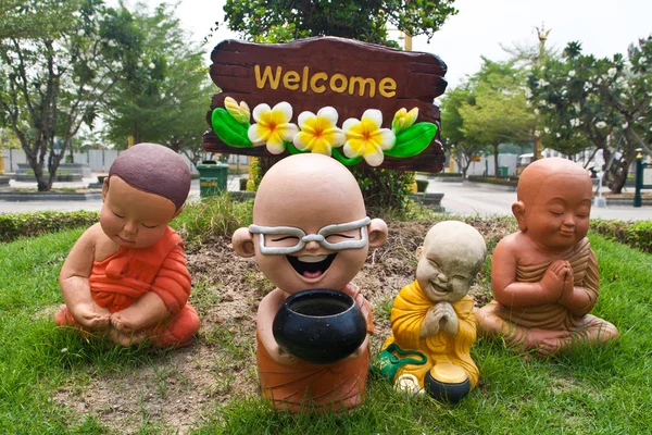 Buddha clay doll welcome — Stock Photo, Image