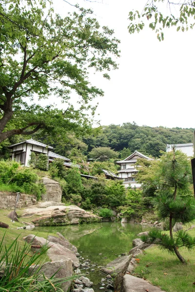 Trädgård i japansk stil — Stockfoto