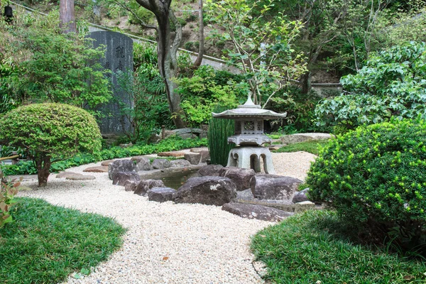 Trädgård i japansk stil — Stockfoto