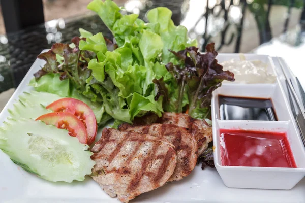 Varkensvlees salade — Stockfoto