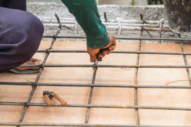 bükme çelik işçisi