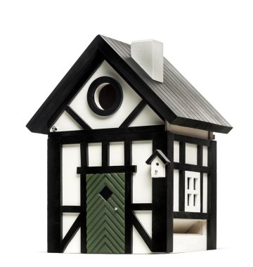 Kuş yuvası üzerinde beyaz izole