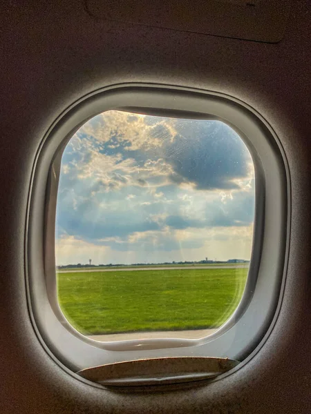 Airport Airfield Seen Airplane Window Takeoff Landing — Stock Photo, Image