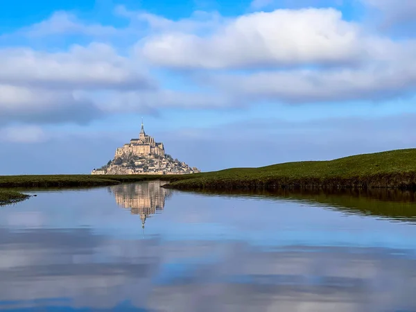 位于欧洲诺曼底的盐沼和圣米歇尔山景观 教科文组织在法国的世界遗产 — 图库照片