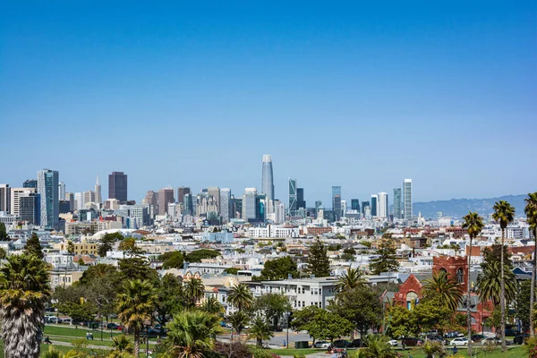 San Francisco Skyline View Dolores Park California — стокове фото