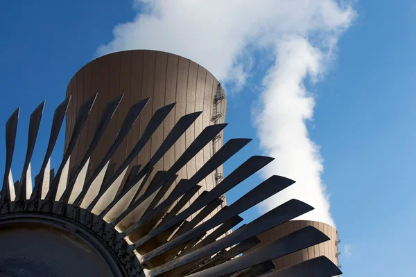 Steam turbine against nuclear plant — Stock Photo, Image