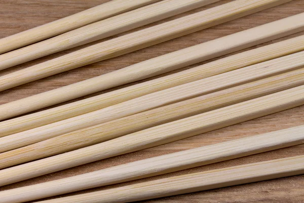 在木质表面上的筷子 — 图库照片