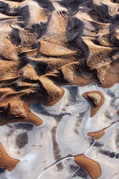 Fondo congelado y helado del río bajo el sol —  Fotos de Stock