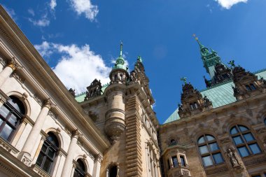 hamburg güneş ışığı altında kasaba meydanında Town hall