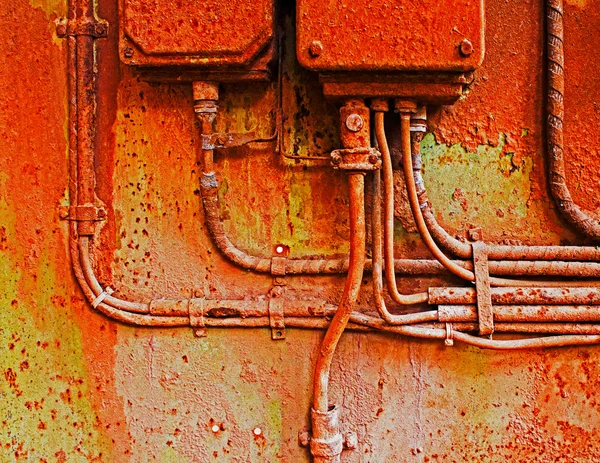 Ancien panneau électrique sur mur de fer — Photo