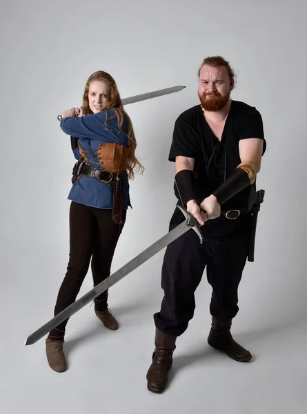 Full Length Portrait Red Haired Couple Man Woman Wearing Medieval — Stock Photo, Image