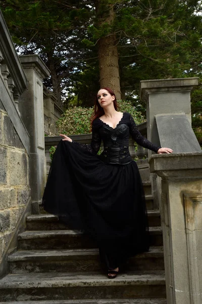 Portrait Pretty Female Model Red Hair Wearing Glamorous Gothic Black — ストック写真