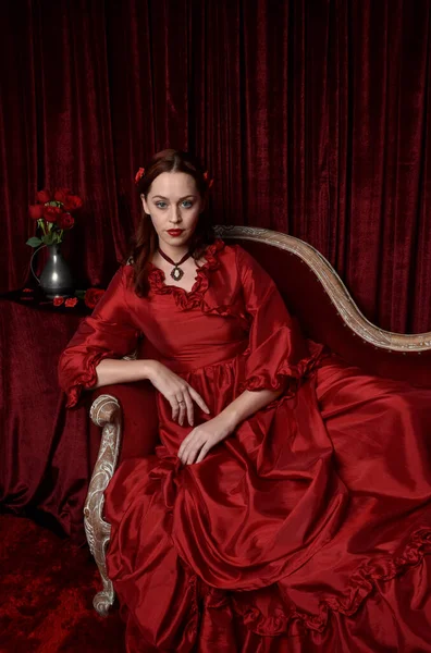 Portrait Pretty Female Model Red Hair Wearing Glamorous Historical Victorian — Stock Photo, Image