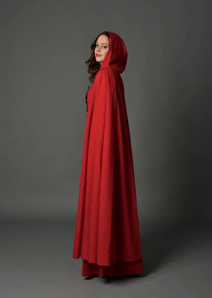 Full Length Portrait Woman Wearing Red Medieval Fantasy Costume Flowing — Stock Photo, Image