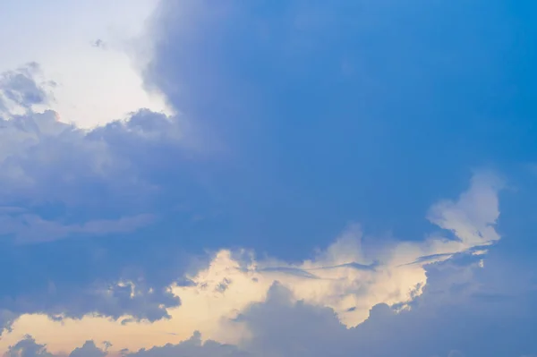 Облачное Небо Перед Дождём Летний День Вечерний Дождь — стоковое фото