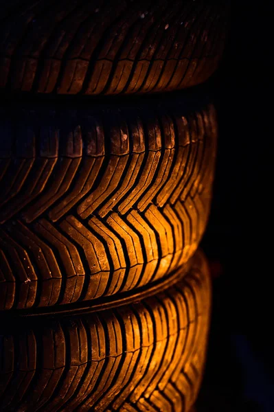Juego Neumáticos Todas Las Estaciones Maletero Del Coche Cuatro Neumáticos —  Fotos de Stock