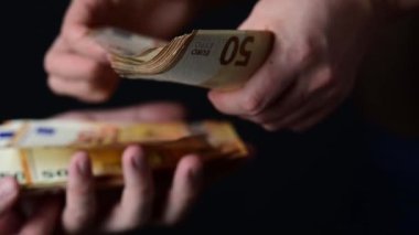 Elle para saymak, avroyu elden ele aktarmak, ekonomik ve muhasebe hesapları.