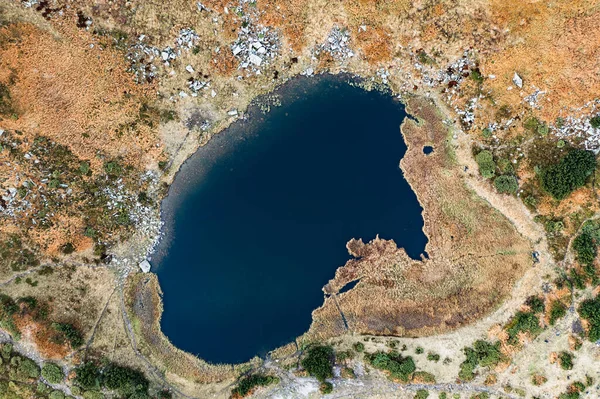 乌克兰喀尔巴阡山脉的内萨莫夫湖 秋天的一个湖泊 乌克兰山脉的珍珠 — 图库照片