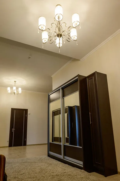 2022年2月4日 乌克兰布科沃尔 布科沃尔一家酒店的走廊 经典的棕色家具 — 图库照片