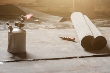 Yere su geçirmez ve reçine döşeme, beton perdelenmiş, endüstriyel ve onarım çalışmalarına su yalıtımı.