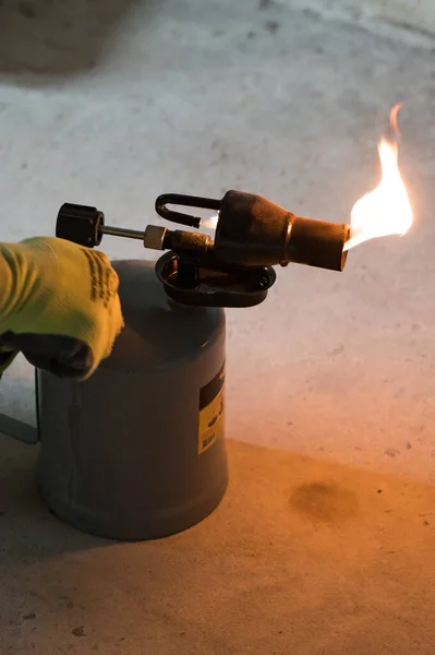 Gasoline Blowtorch Burning Fire Use Blowtorch Construction Man Hand Glove — Stok fotoğraf