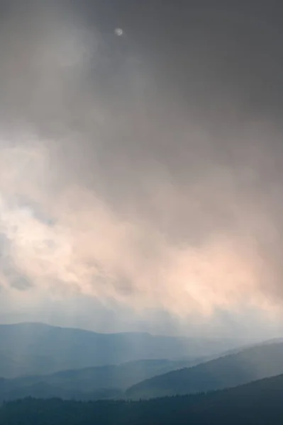 Rain Clouds Carpathians Overcast Mount Petros Rain Clouds Sun Rays — Stock fotografie