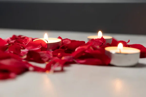 Scattered Rose Petals Candles Aromatic Rose Fragrance Candle Aroma Spa — Foto de Stock