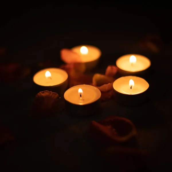 Rose Petals Scented Candle Set Romantic Evening Five Candles Flower — Stock Photo, Image