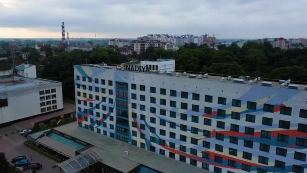 Ivano Frankivsk Ukraine September 2020 Nadiya Hotel Independence Avenue Ivano — Stock Video