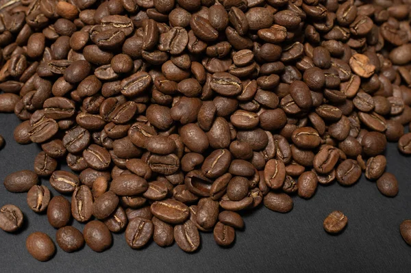 コーヒー豆のトップビュー コーヒー豆の食感 ローストコーヒーとコピースペース — ストック写真