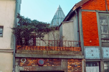 Paris, Fransa. Şehrin ve sokakların mimarisi, güzel evler ve şehir. Kartpostal