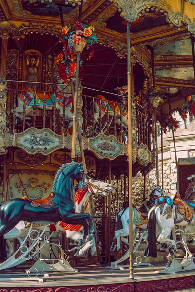 Paris França 2022 Carrossel Circular Infantil Com Cavalos Paris Montmartre — Fotografia de Stock
