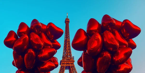 Paris France 2022 Eyfel Kulesi Mükemmel Mavi Gökyüzünde Kırmızı Balon — Stok fotoğraf