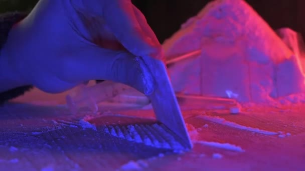 Drugs Drug Dealer House Cocaine Packaged Sachets Scales Tablets Syringes — Videoclip de stoc