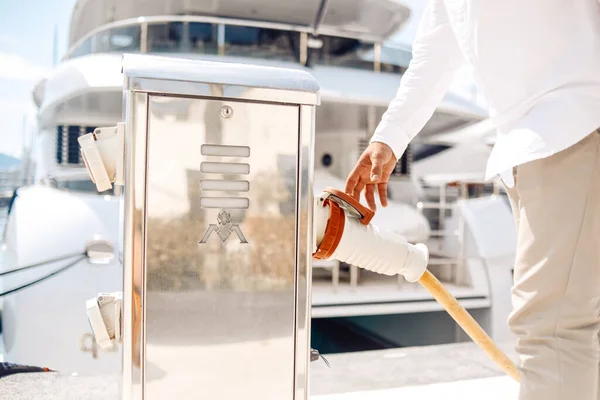 Men Hands Refuel Yacht Fuel Station Yachts Boats — Stock Photo, Image