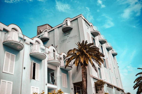 Monténégro Tivat 2022 Hôtel Palm Avec Balcons Ronds — Photo
