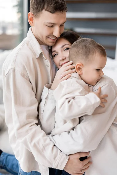 Portrait Happy Young Family Little Son Home — Foto Stock