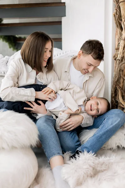 Happy Family Little Son Home — стоковое фото
