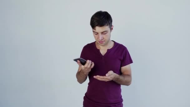 Super Nadšený Student Kavkazský Muž Slaví Vítěznou Nabídku Nebo Dostávají — Stock video