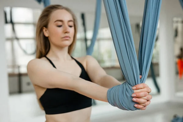 Beautiful Girl Gym Antigravity Yoga — стоковое фото