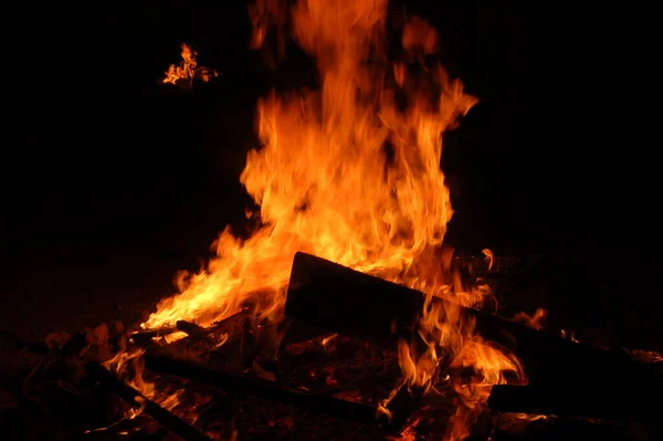 Fogueira Com Tábuas Chamas Grande Noite Escuro Para Lag Omer — Fotografia de Stock