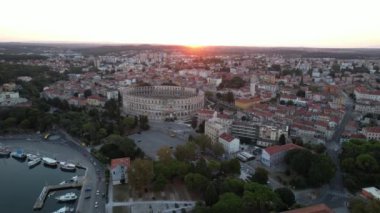 Pula, Hırvatistan Pula 'daki Roma Amfitiyatrosunun Taş Duvarı
