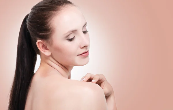 doğal genç kadınlar