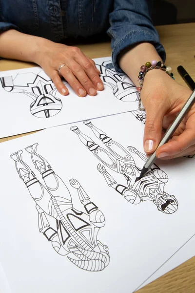 Concept Art Artist Draws Robots Paper Character Design Video Animation —  Fotos de Stock
